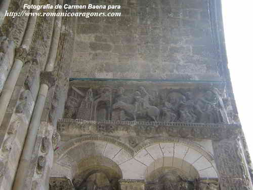 LADO ESTE DEL PORTAL-DETALLE